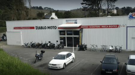 FIRM ESTATE implante DIABLO MOTOS à AUDIERNE (29), Bretagne, Pointe du Raz